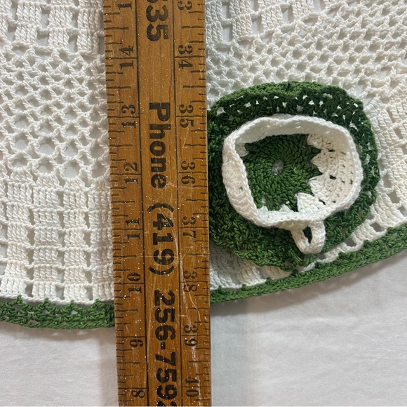 Knitted Big Doily tea cups and saucers knitted green and ivory white 38” doily - Picture 11 of 12